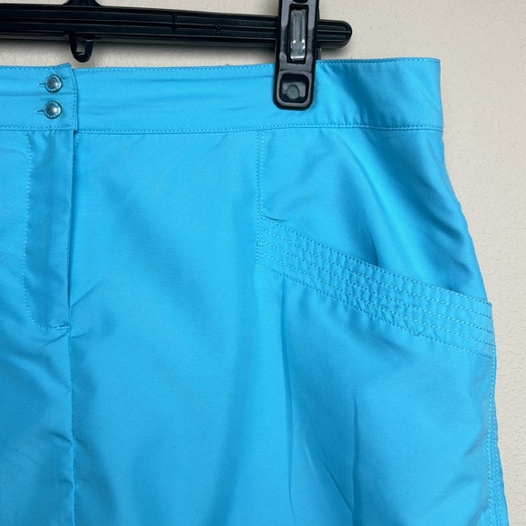 Izod golf skirt - size 8 - Picture 2 of 8